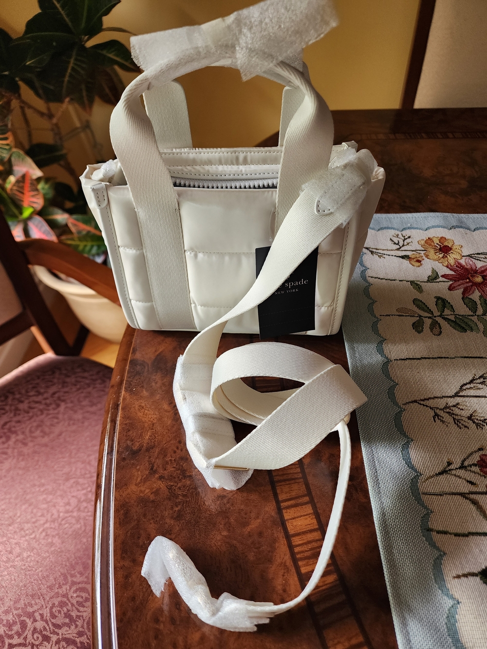 🖤 Kate Spade New York Quilted Mini Tote – NWT 🤍 - Picture 5 of 8